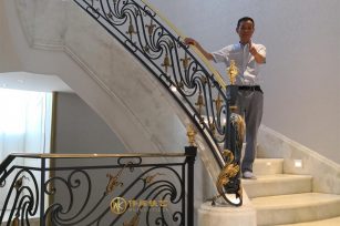 “等待”属于自己的那一款艺术楼梯——上海伟阔别墅门楼梯
